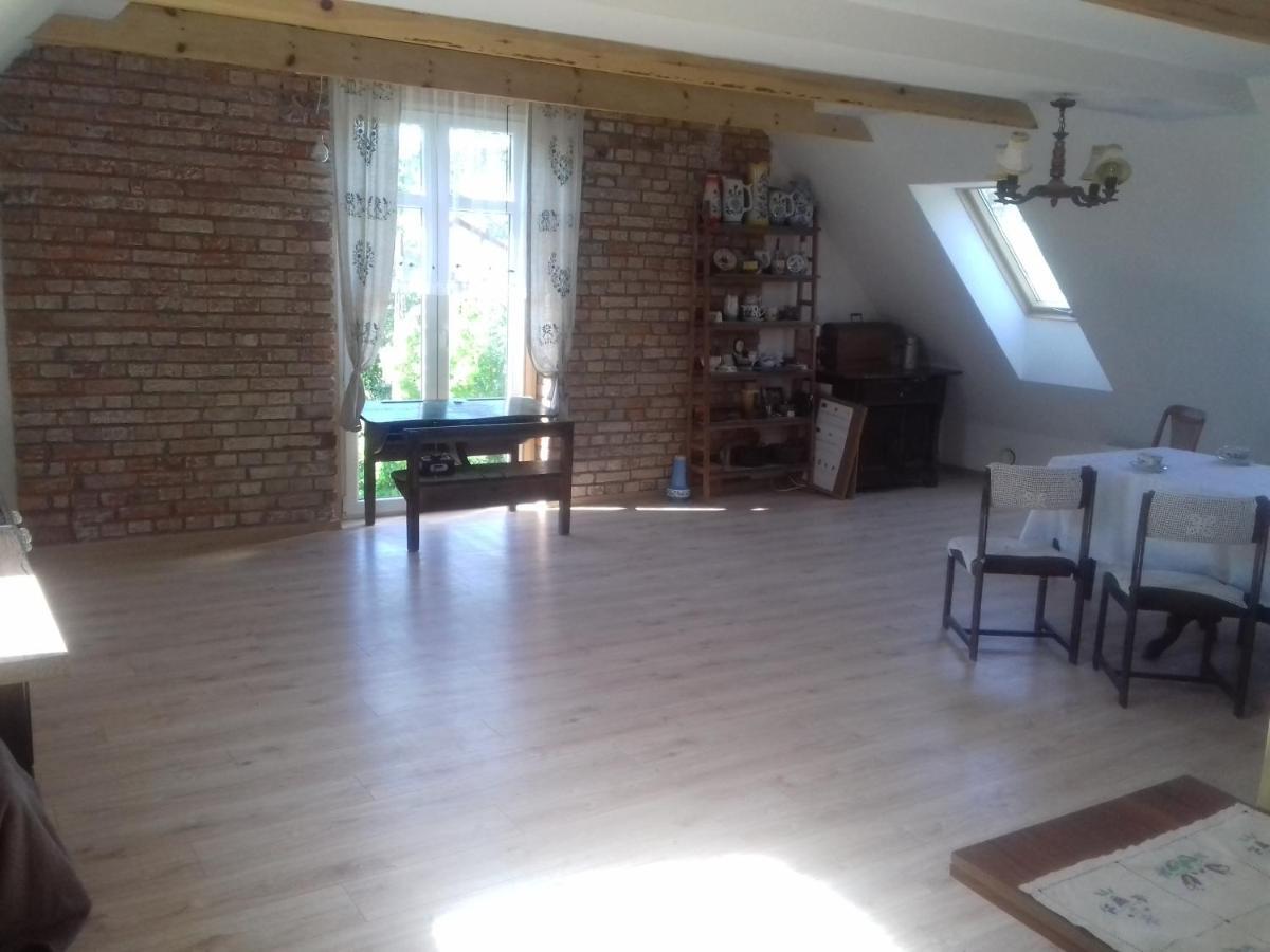 Izdebka W Zaciszu Bed & Breakfast Czarna Dabrowka Exterior foto
